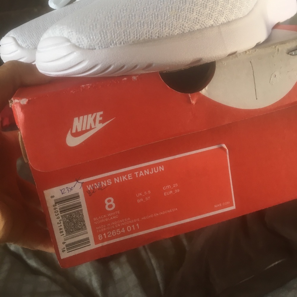 Nuevos de dama en blanco y negro Size 8